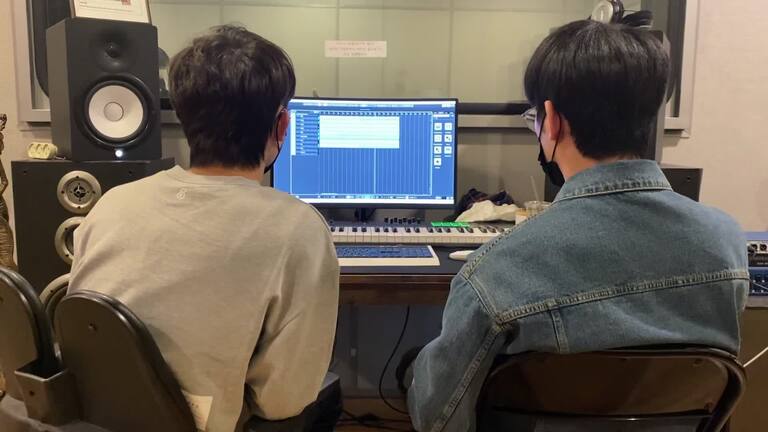 요니뮤직 미디, 기타, 베이스 레슨 진행 중입니다~!