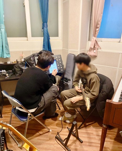 음악이 가득한 요니뮤직 '레슨, 합주, 녹음' 일상 구경하세요:D