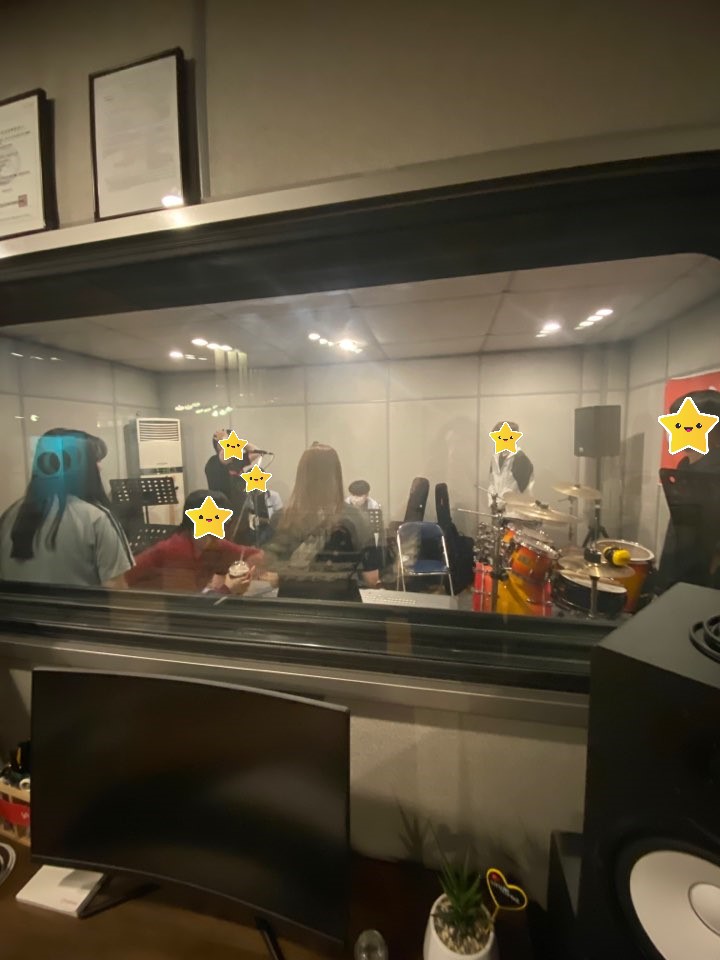 천안두정고 밴드부 학생들이 밴드 오디션을 위해 요니뮤직 합주실 대여를 했습니다!ㅎㅎ 