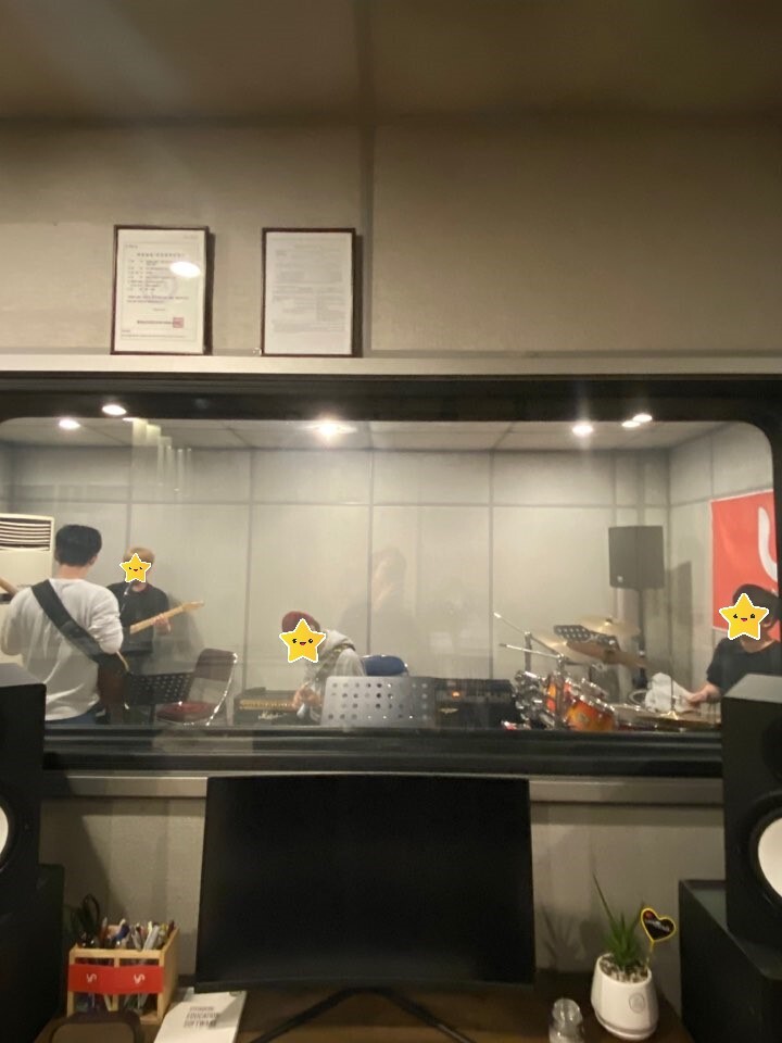 단국대 실용음악과 2팀이 합주하러 오셨어요ㅎㅎ